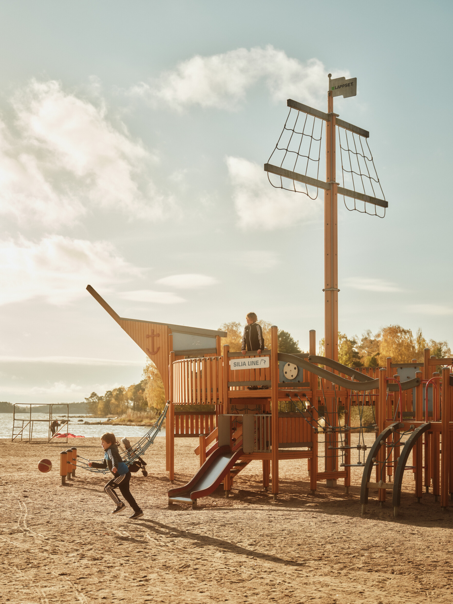 Unto_Rautio_Lauttasaari_DSF9688_full_ Web